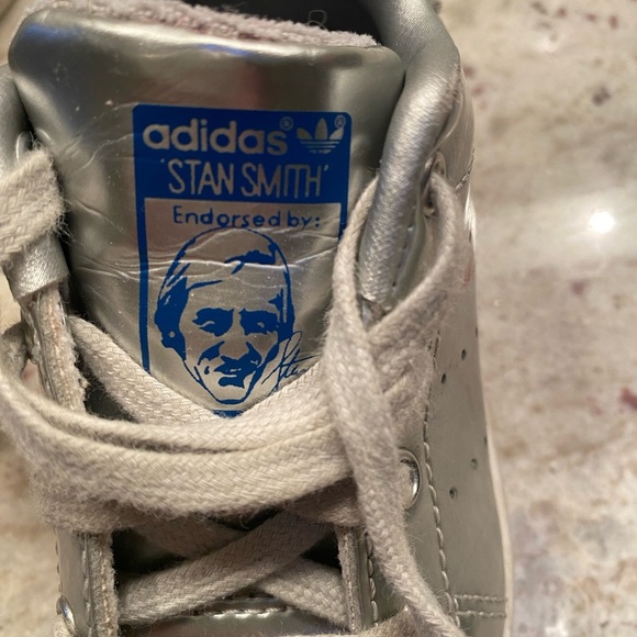 Adidas Stan Smith toddler silver sneakers. US size 5 - Picture 4 of 5